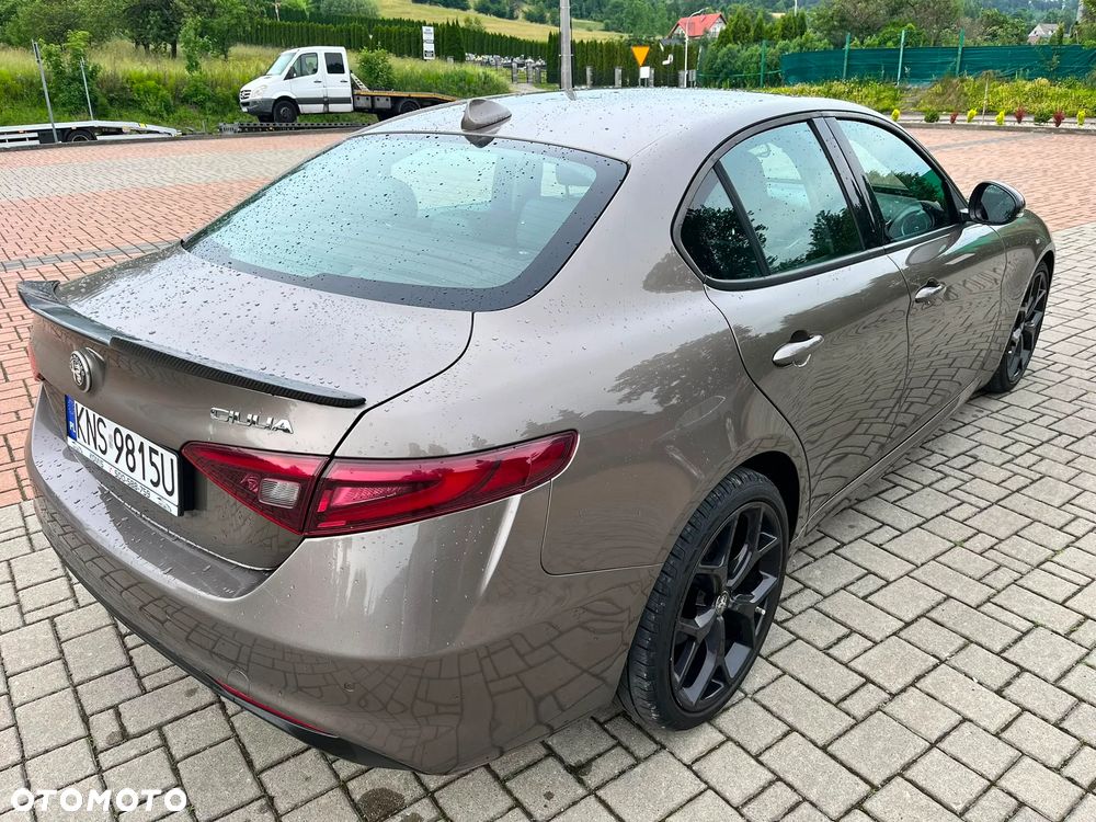 Alfa Romeo Giulia 2.2 D Turbo Super - 5