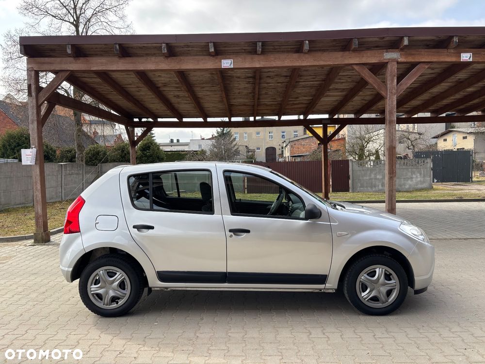 Dacia Sandero 1.2 16V Laureate II - 6