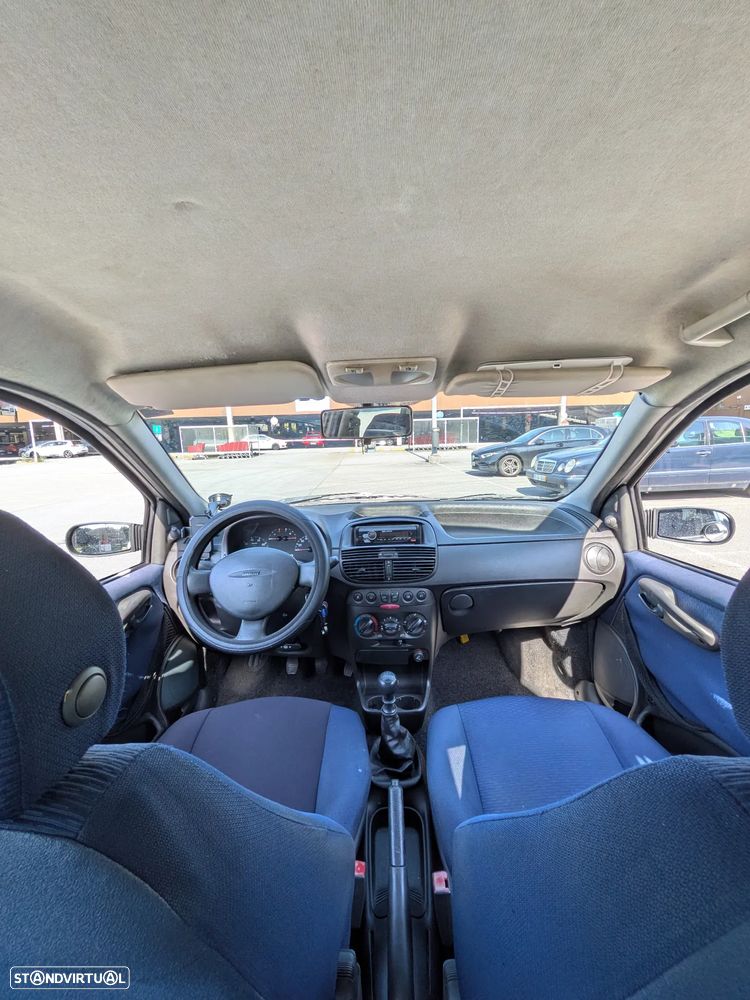 Fiat Punto 1.2 16V ELX - 17