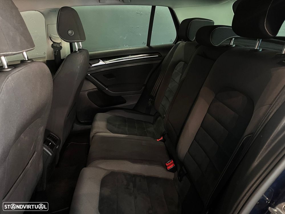 VW Golf 1.6 TDI Highline - 11