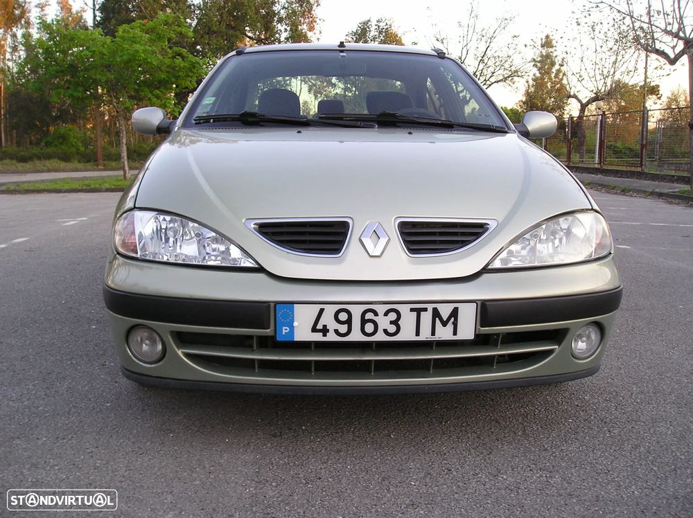 Renault Mégane 1.4 16V Privilège - 2