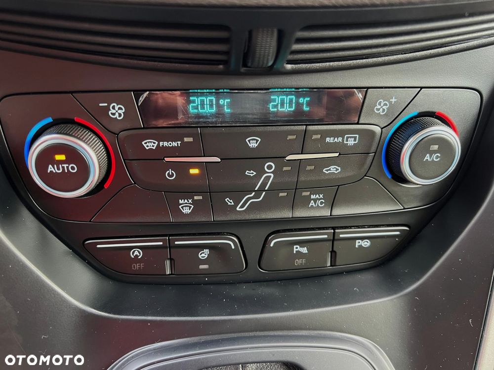 Ford C-MAX 2.0 TDCi Start-Stop-System Titanium - 20