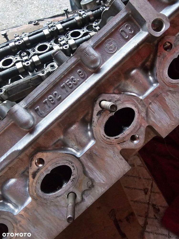 GŁOWICA BMW E60 E90 E93 E92 3.0D M57N2 7792753.9 - 5