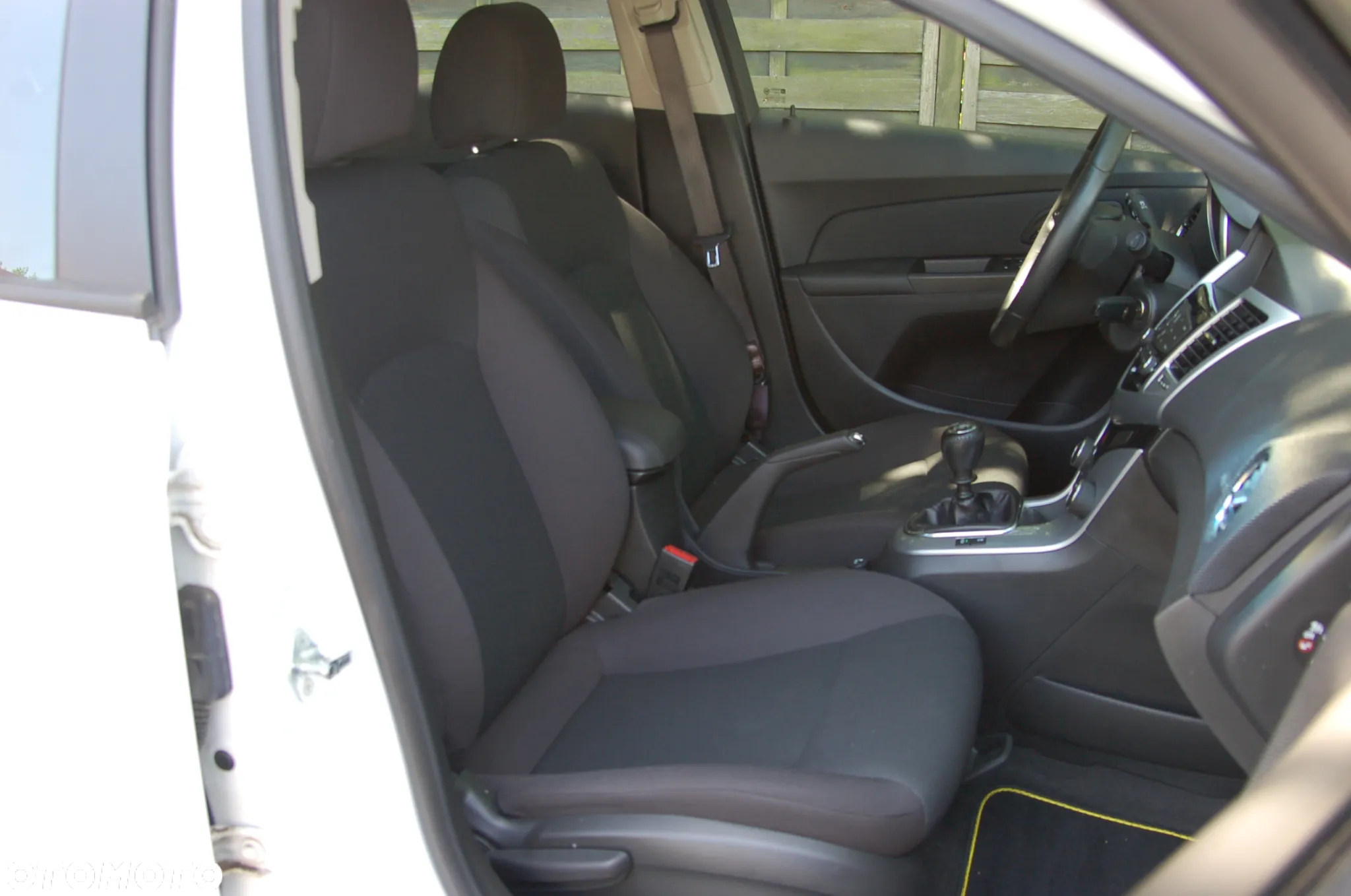 Chevrolet Cruze 1.4T LT+ - 24