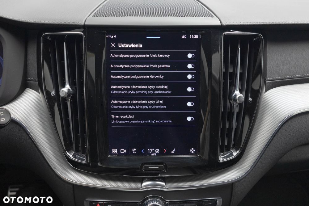 Volvo XC 60 B4 D AWD Ultimate Dark - 32