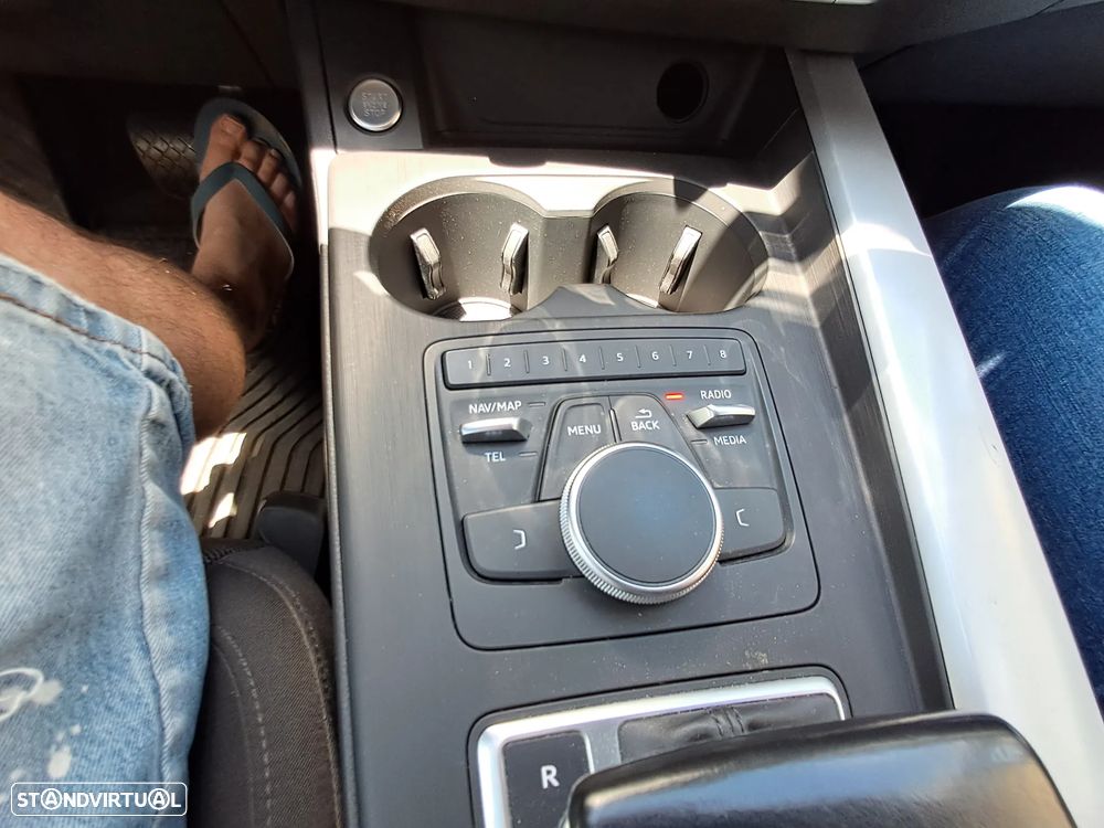 Audi A4 Avant 40 TDI S tronic - 11