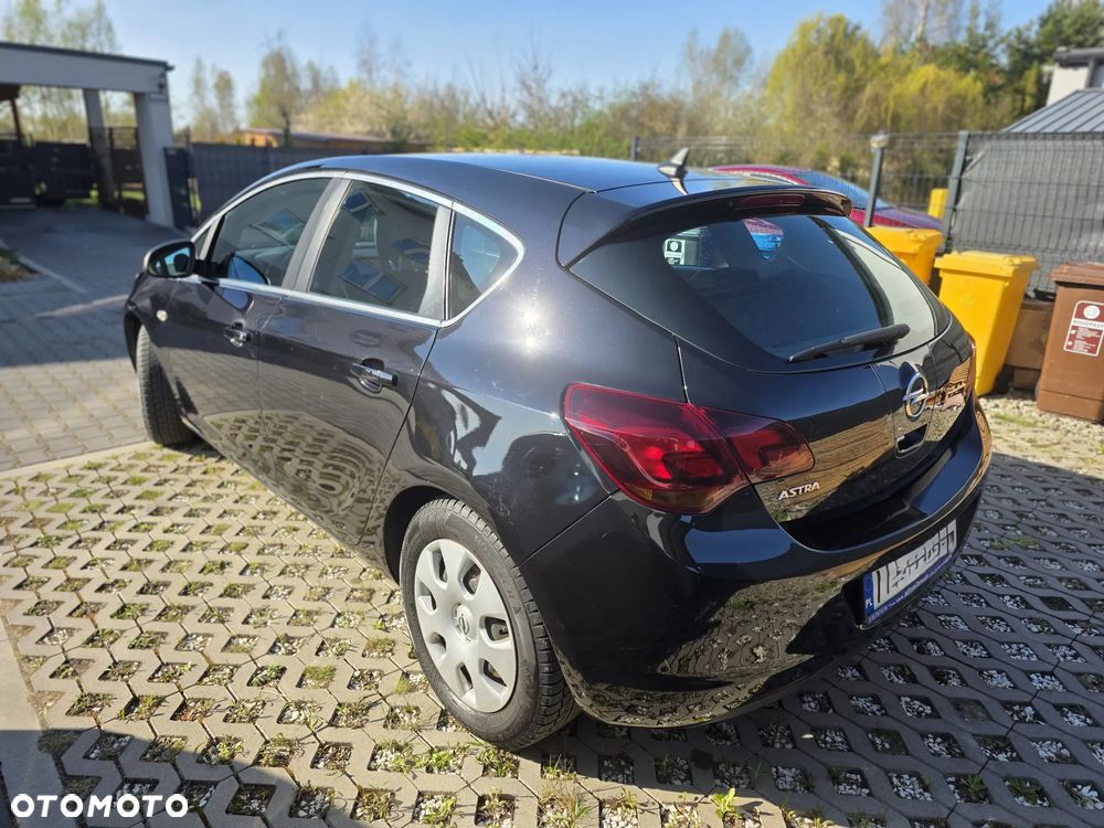 Opel Astra 1.6 Cosmo - 2