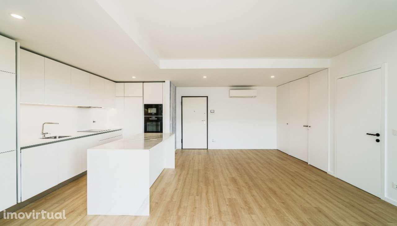 Apartamento T1 com ampla varanda à venda na Praia da Granja em Gaia - Grande imagem: 5/15