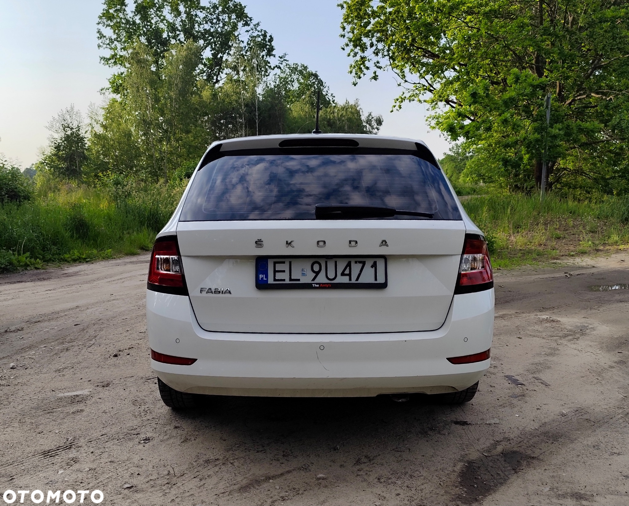 Skoda Fabia 1.0 Ambition - 10