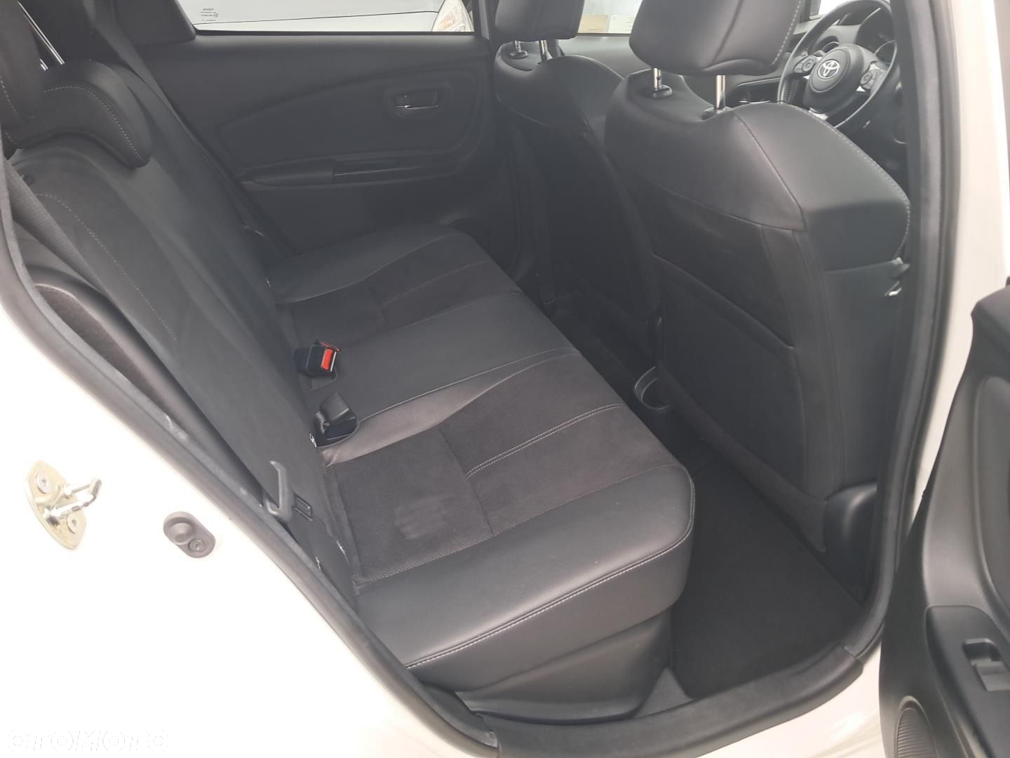 Toyota Yaris - 11