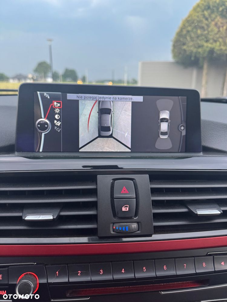 BMW Seria 3 335i Sport Line - 17