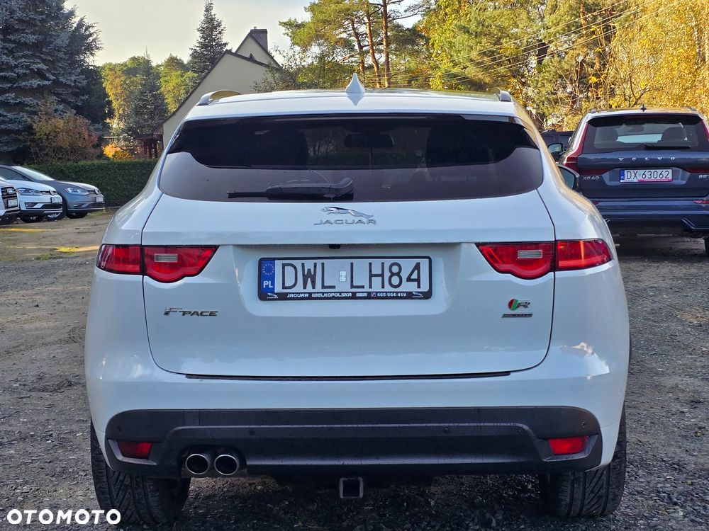 Jaguar F-Pace 20d AWD R-Sport - 12