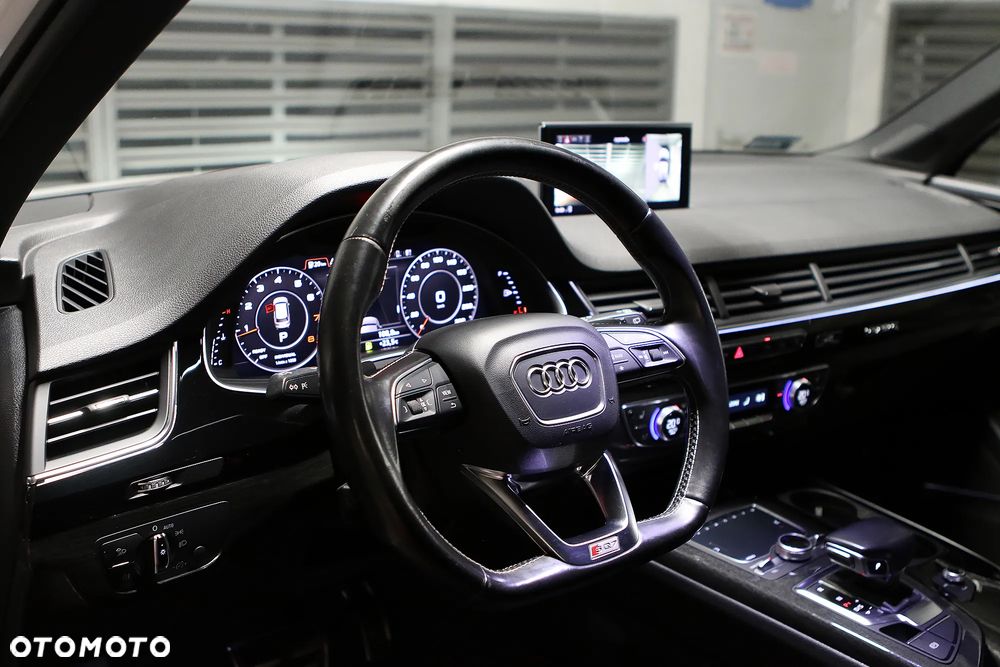 Audi Q7 - 21
