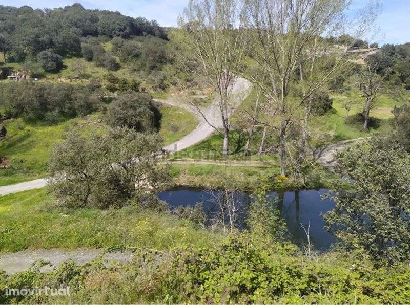 Casa em Veigas de Quintanilha - Grande imagem: 4/5