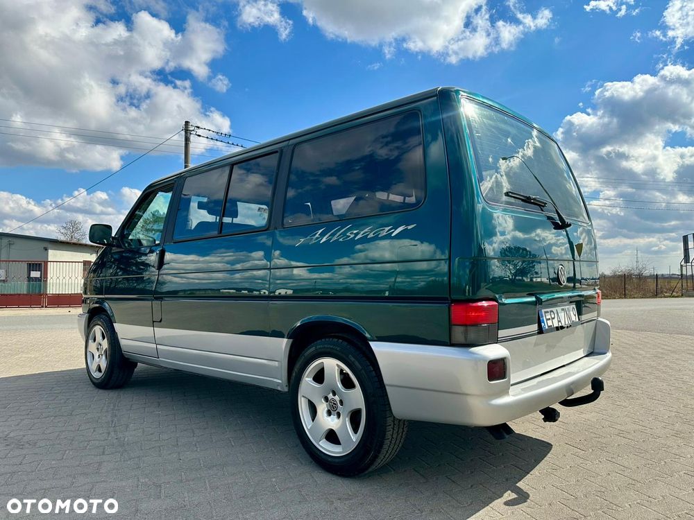 Volkswagen Multivan - 23