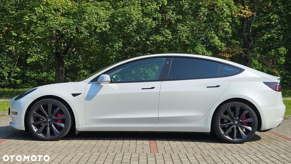 Tesla Model 3 - 6