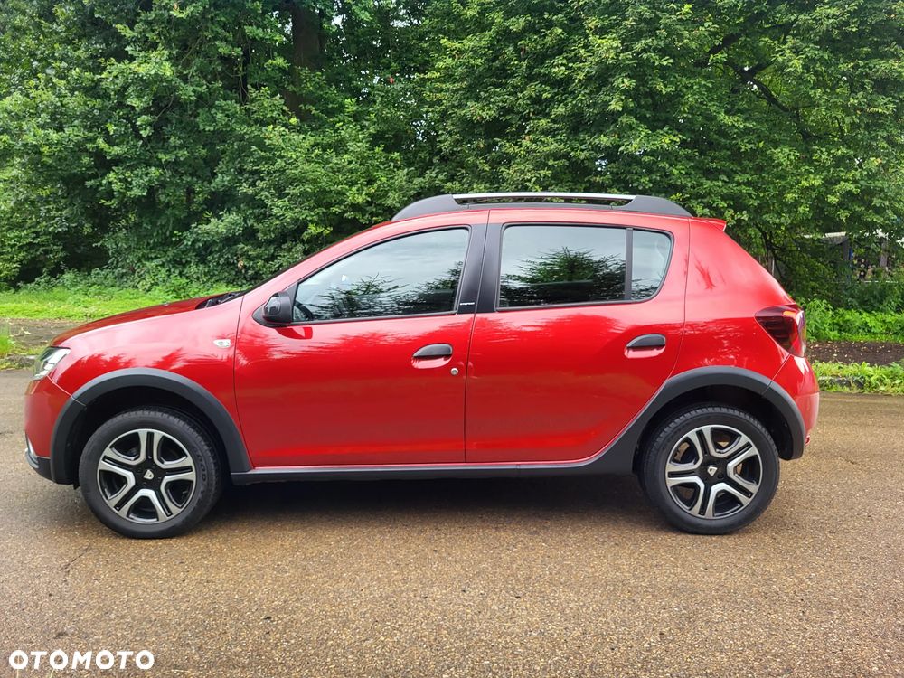 Dacia Sandero Stepway TCe 90 (S&S) Celebration - 2