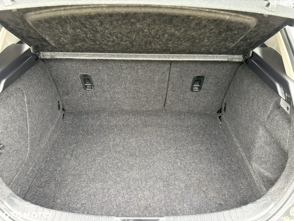 Mazda 3 1.6 MZR Edition - 12