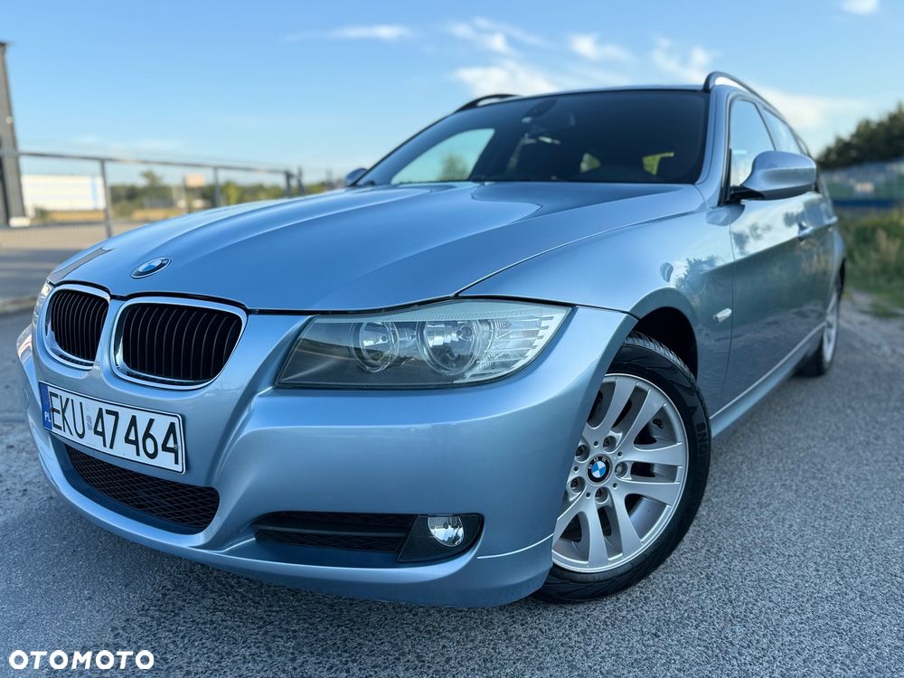 BMW Seria 3 318i - 4