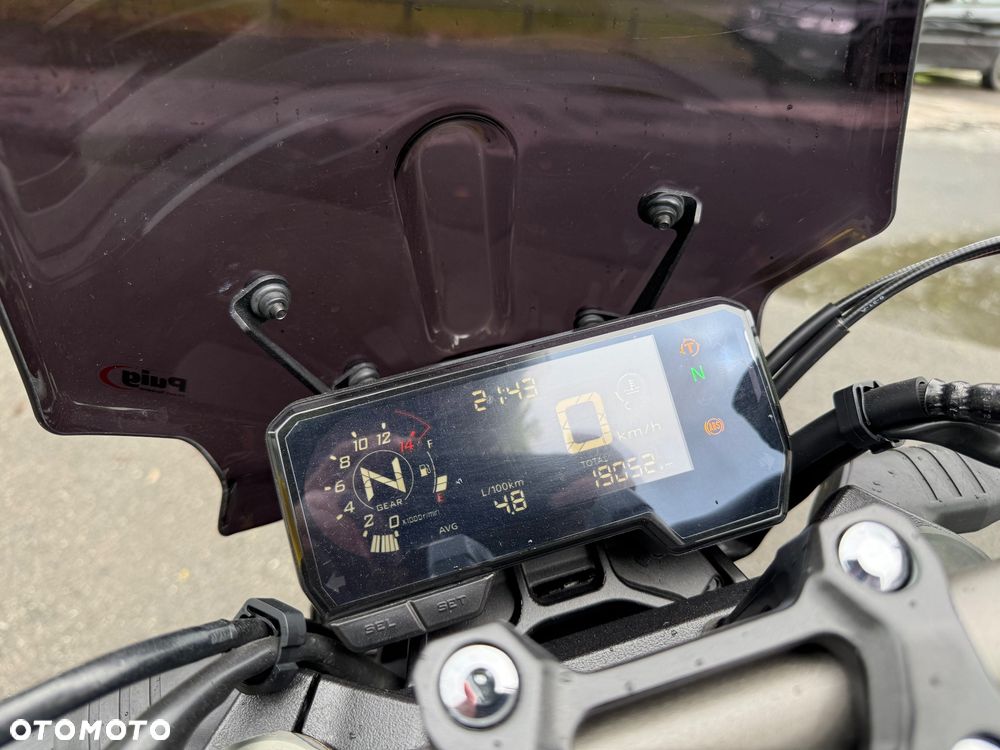 Honda CB - 10