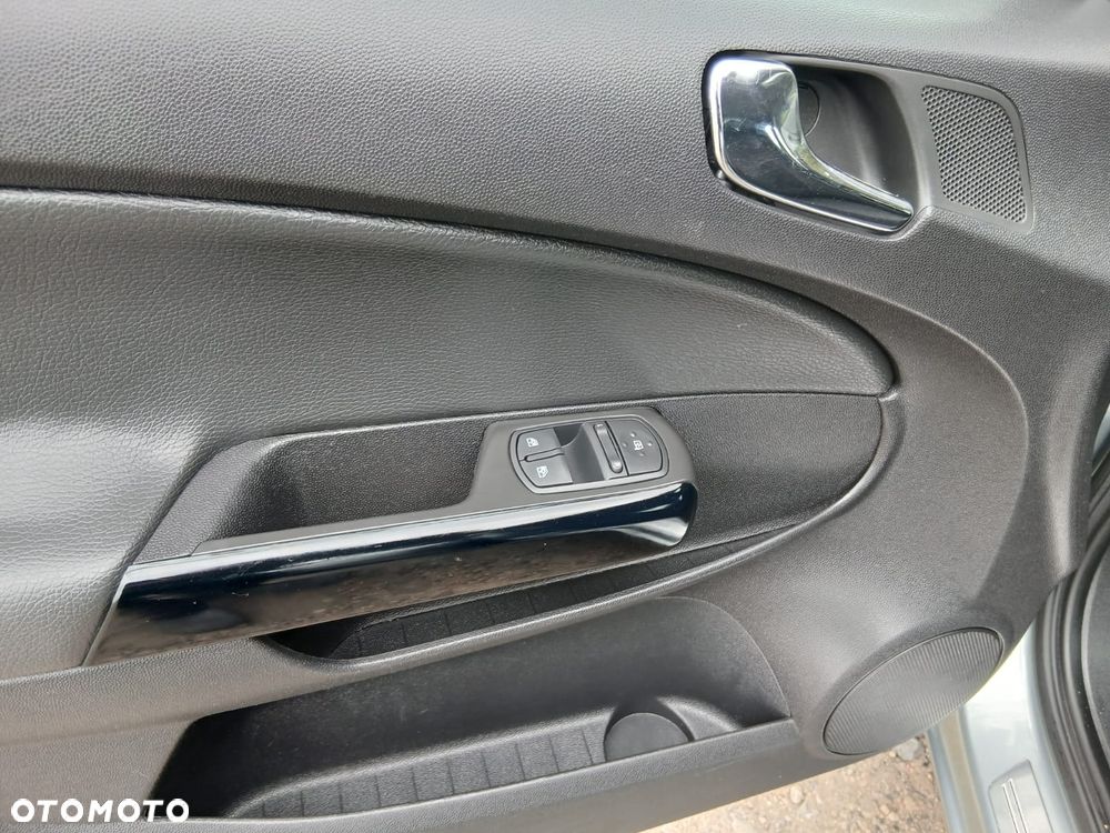 Opel Corsa 1.2 16V Enjoy - 20