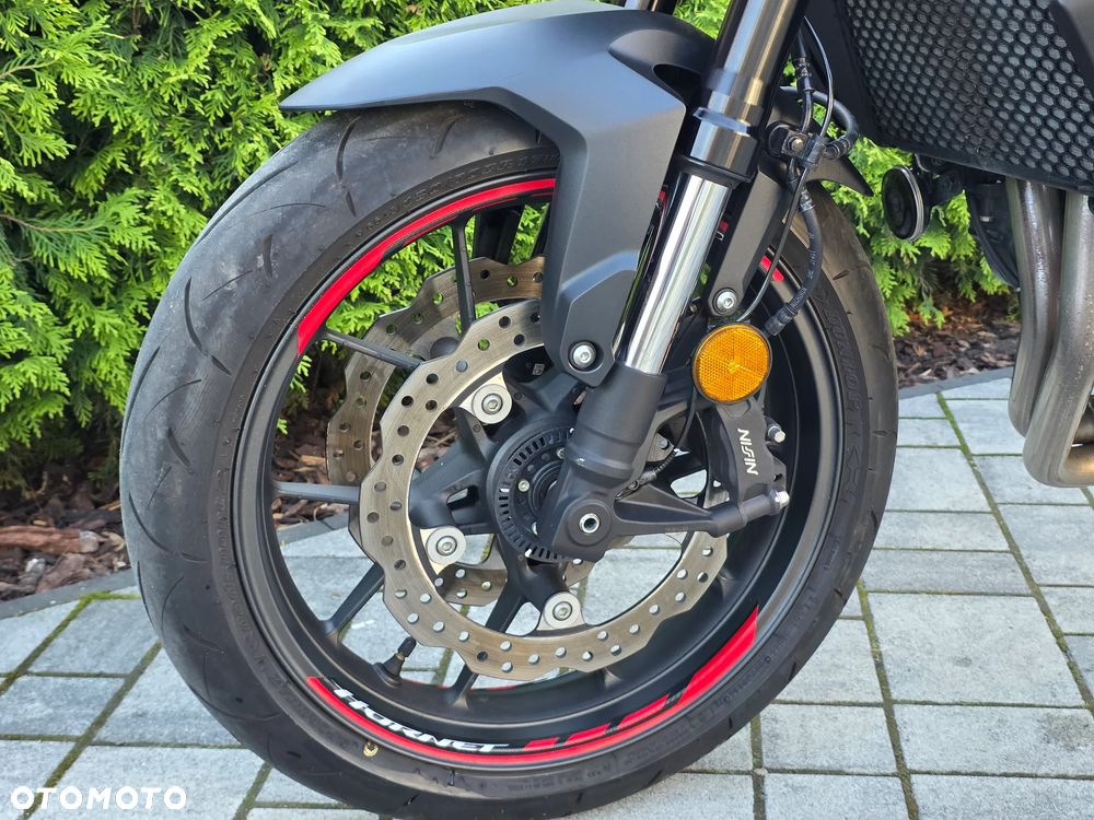 Honda Hornet - 20
