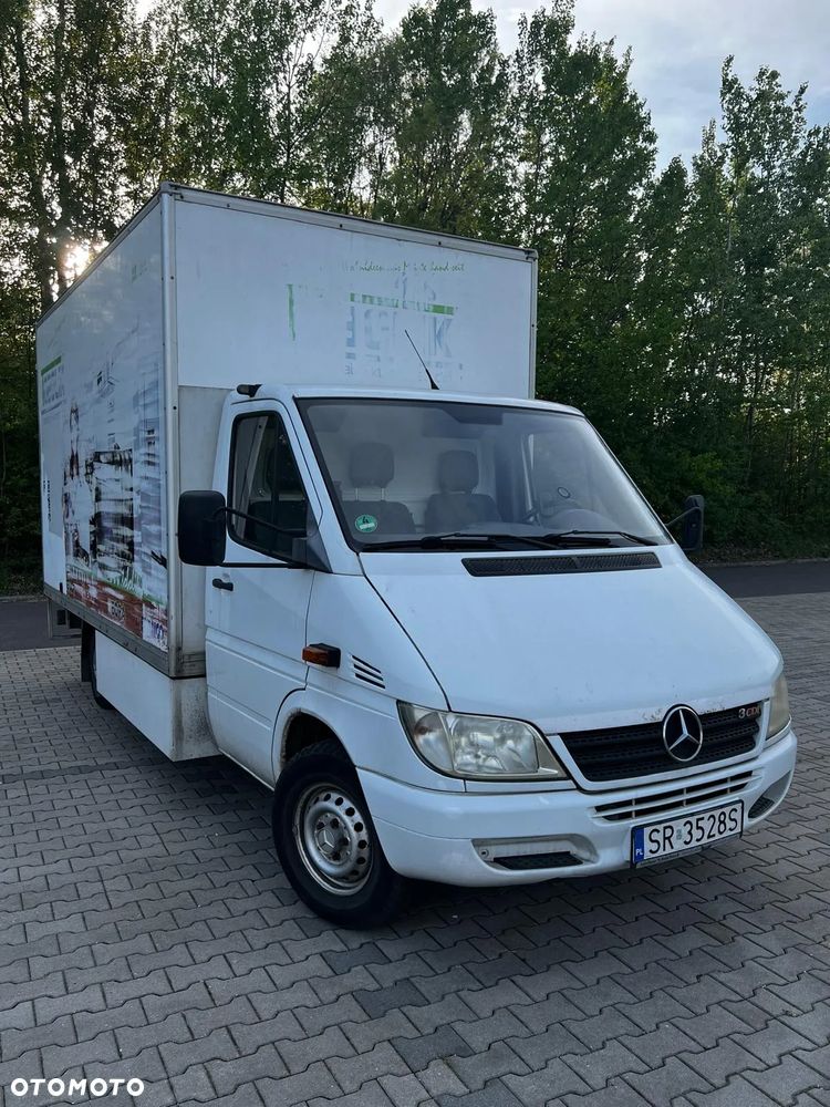 Mercedes-Benz Sprinter - 4