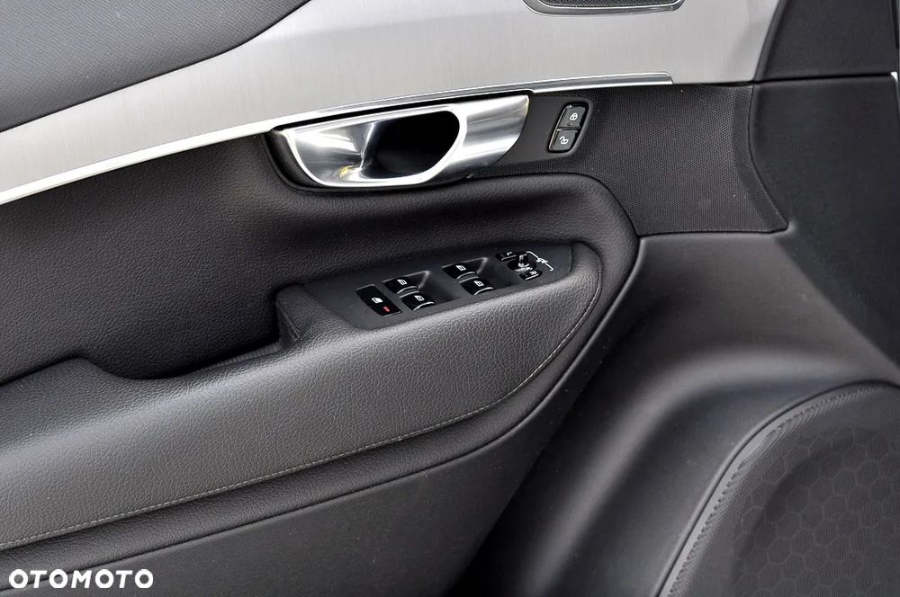 Volvo XC 90 T8 AWD Plug-In Hybrid Inscription 7os - 21