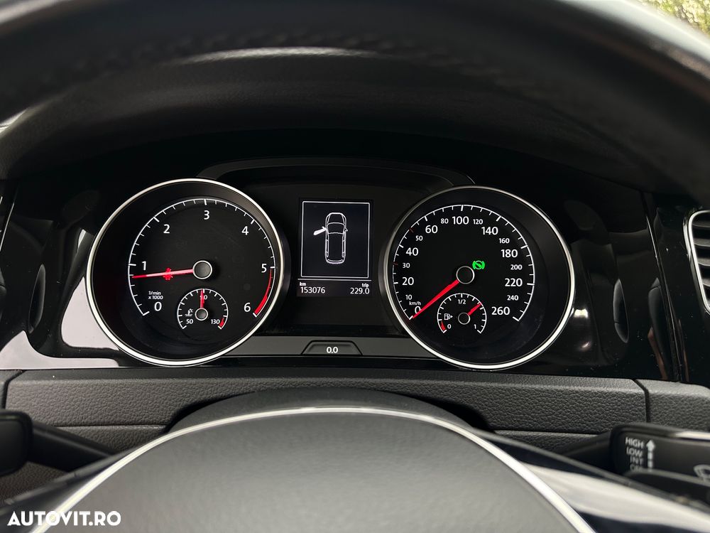 Volkswagen Golf - 19