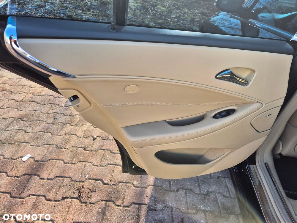 Mercedes-Benz CLS 63 AMG 7G-TRONIC - 19