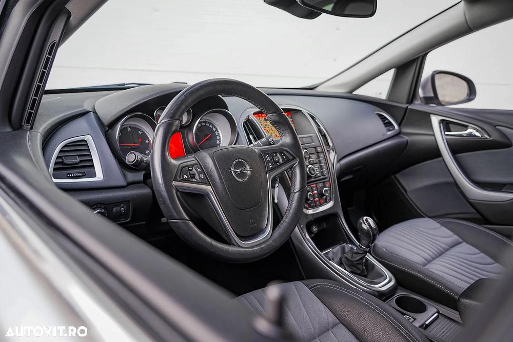 Opel Astra 1.7 CDTI DPF ecoFLEX Sports TourerStart/Stop Design Edition - 9