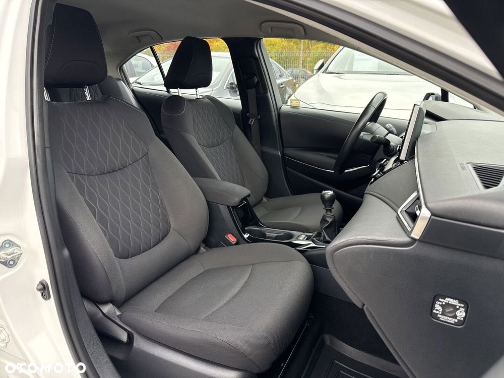 Toyota Corolla - 27