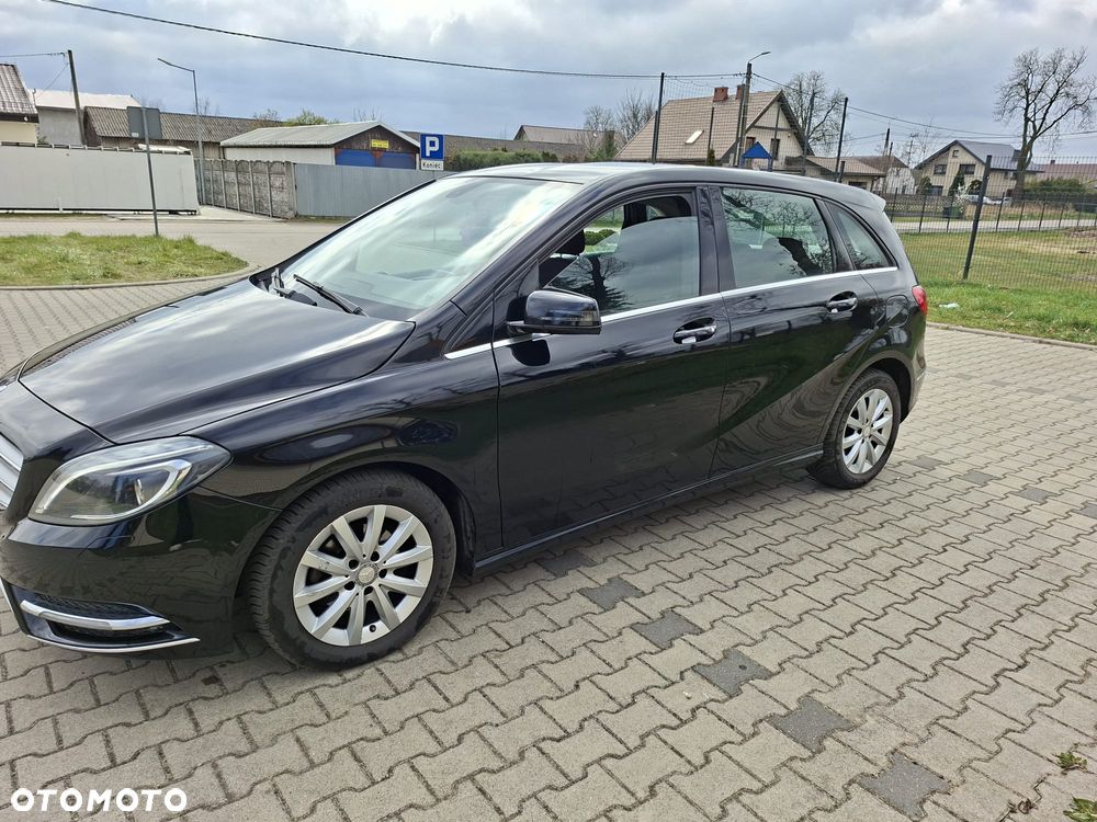 Mercedes-Benz Klasa B 180 CDI (BlueEFFICIENCY) 7G-DCT - 3