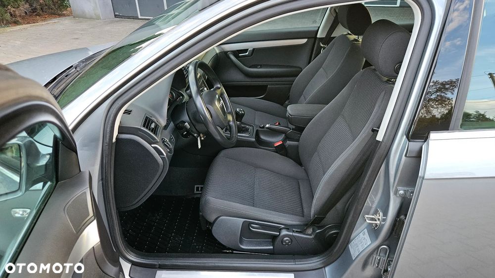 Audi A4 Limousine - 22