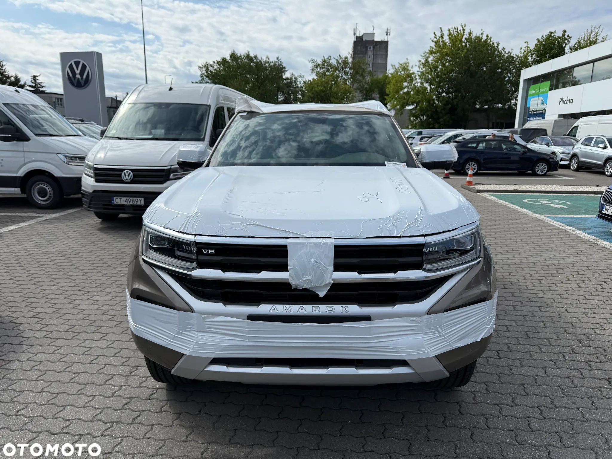 Volkswagen Amarok 3.0 V6 TDI 4Mot Aventura - 2