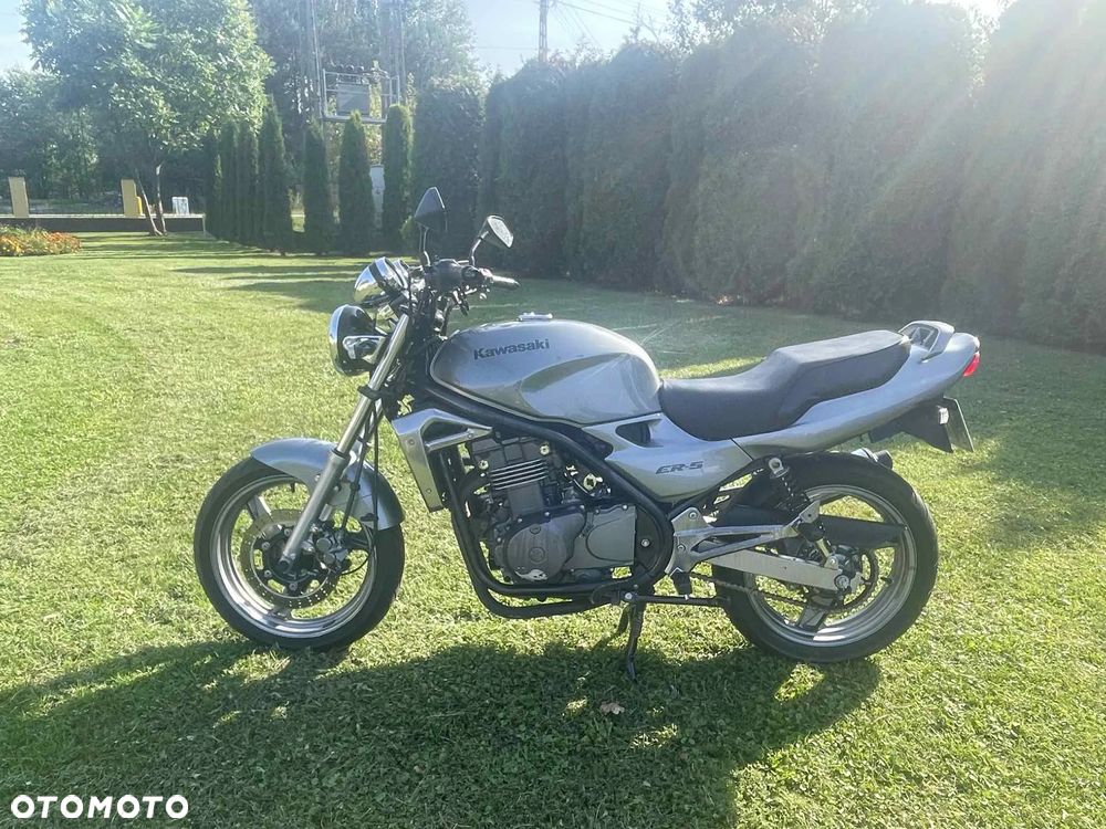 Kawasaki ER - 1