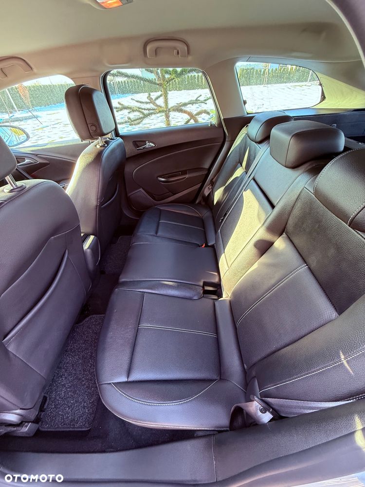 Opel Astra 1.6 CDTI DPF ecoFLEX TourerStart/Stop Edition - 9