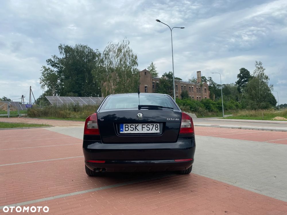 Skoda Octavia 1.9 TDI Ambiente - 9