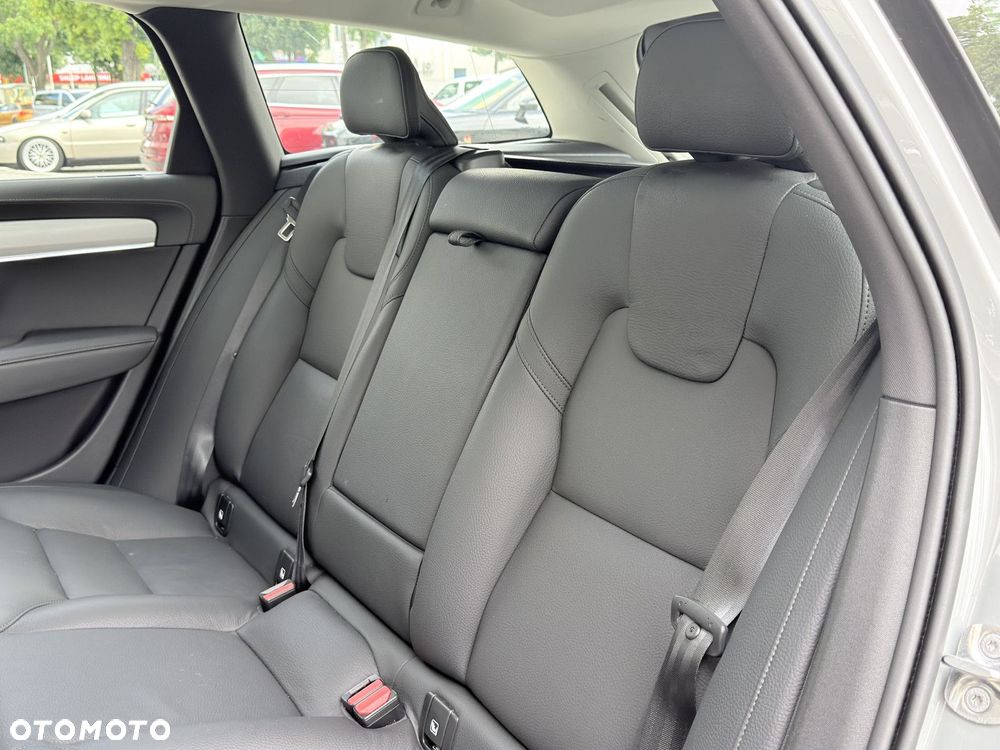 Volvo V90 - 17