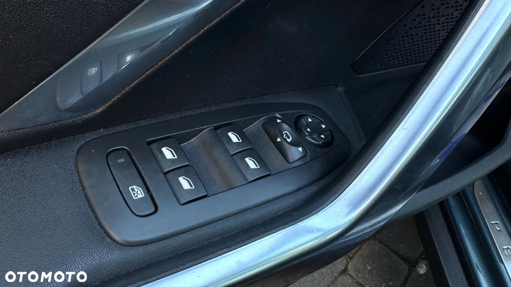 Peugeot 2008 PureTech 110 GPF Stop&Start EAT6 Crossway - 33