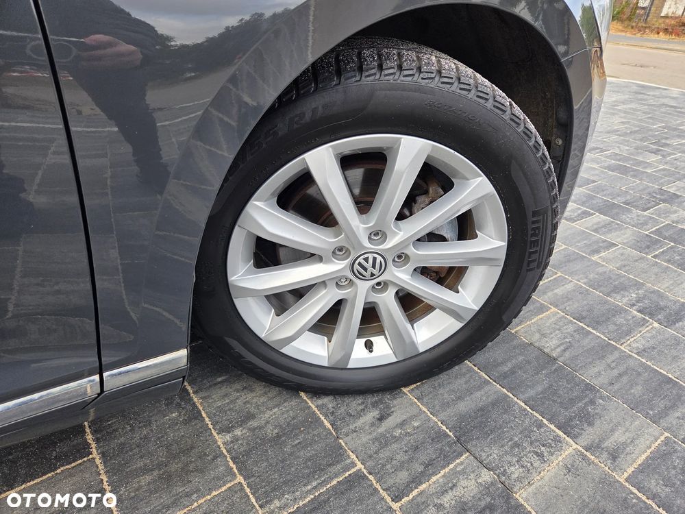 Volkswagen Passat Variant 2.0 TDI SCR DSG Highline - 11