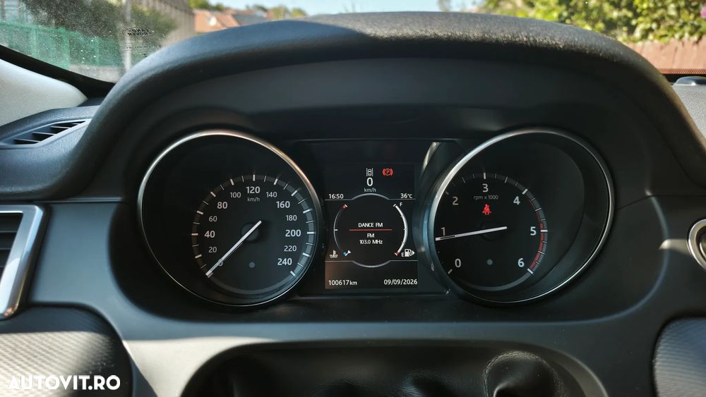 Land Rover Discovery Sport 2.0 l TD4 PURE - 16