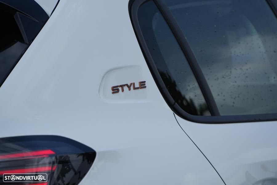 Peugeot 208 1.2 PureTech Allure - 5