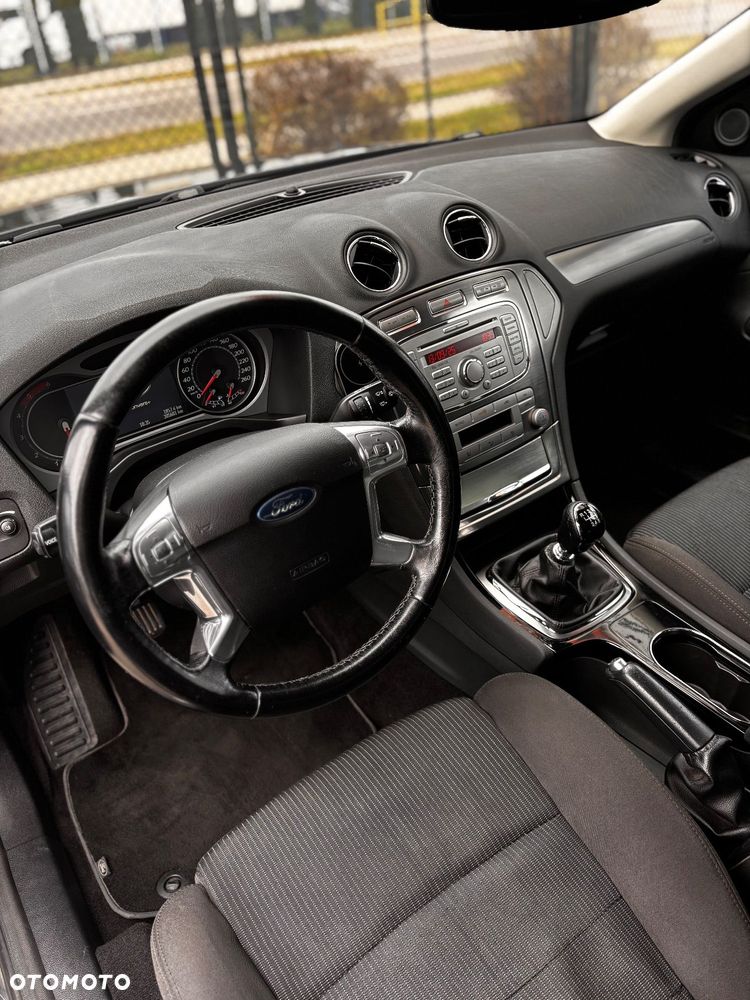 Ford Mondeo 1.8 TDCi Ghia X - 15