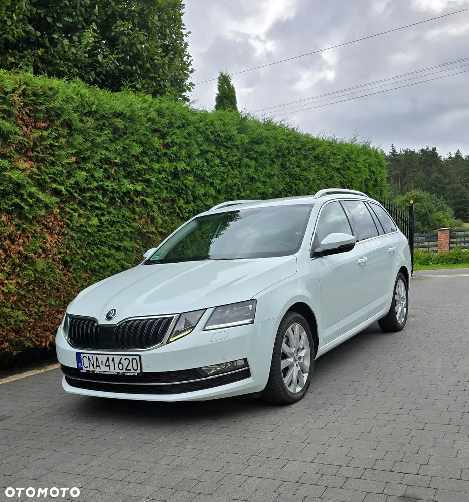 Skoda Octavia 2.0 TDI DSG Premium Edition - 1