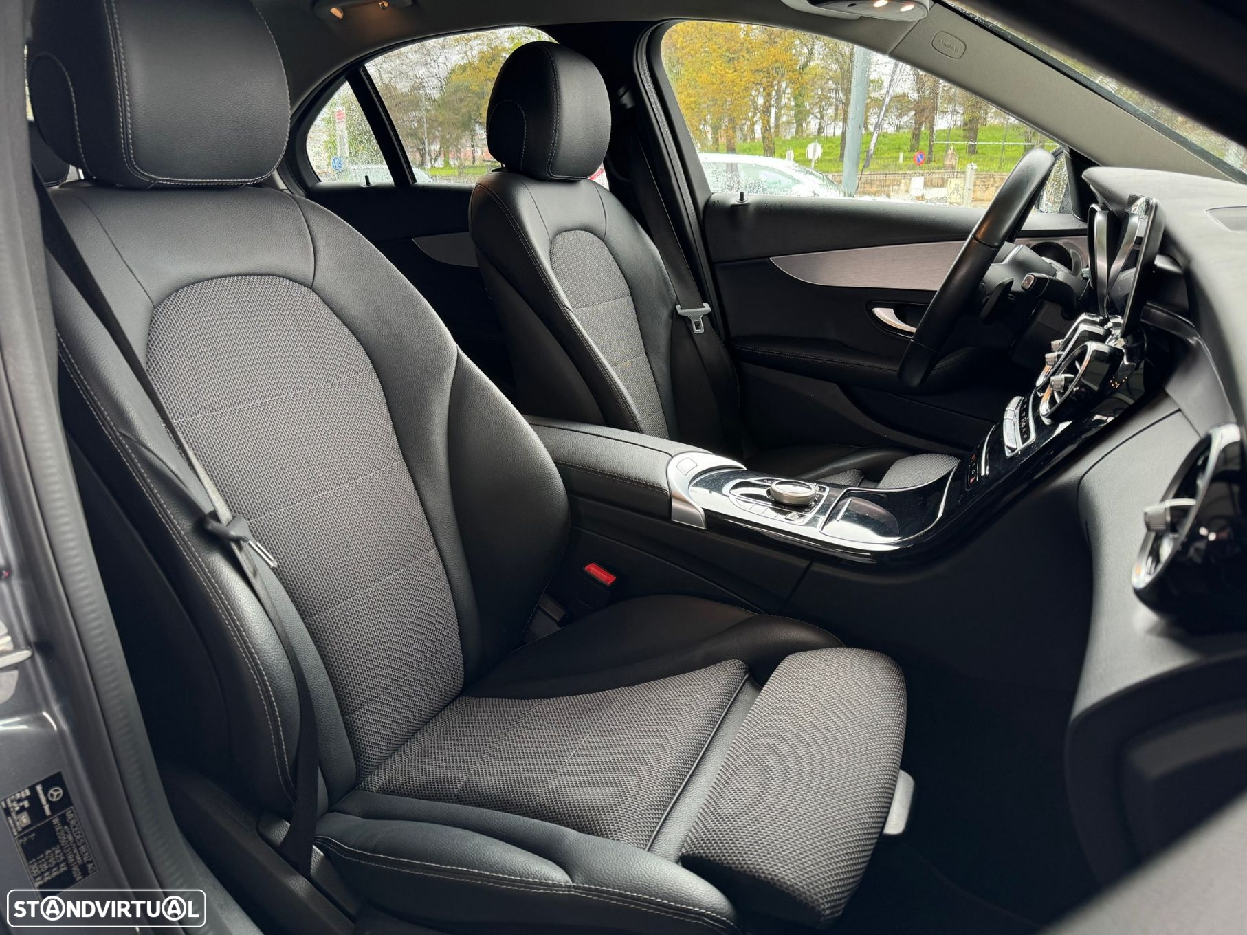 Mercedes-Benz C 300 de Avantgarde - 16