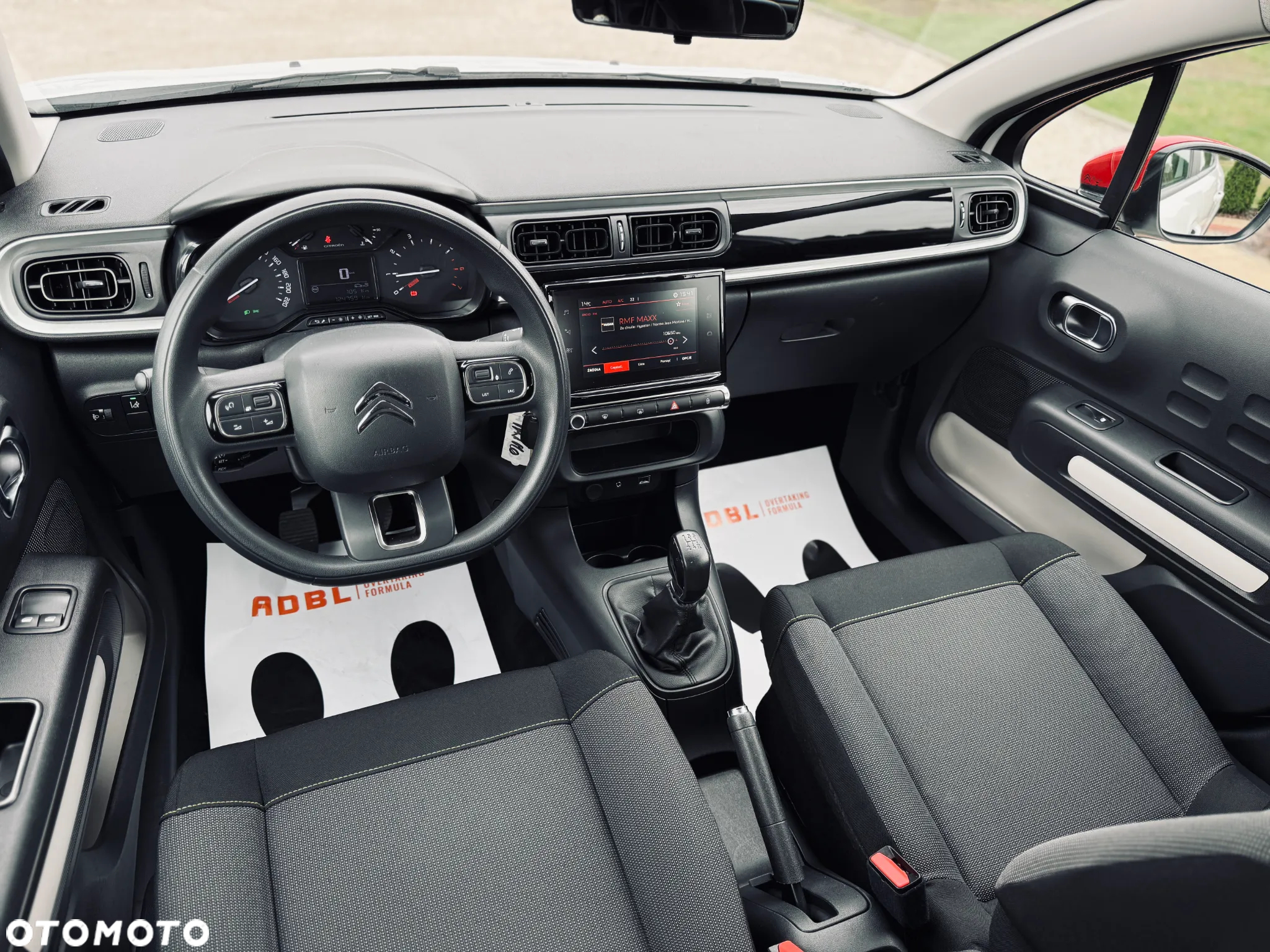 Citroën C3 Pure Tech 82 SHINE - 27