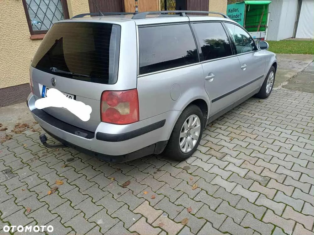 Volkswagen Passat 1.9 TDI Comfortline - 5