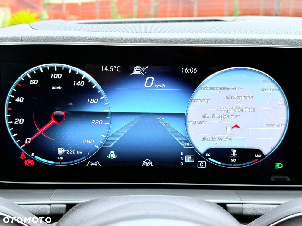 Mercedes-Benz GLS - 23