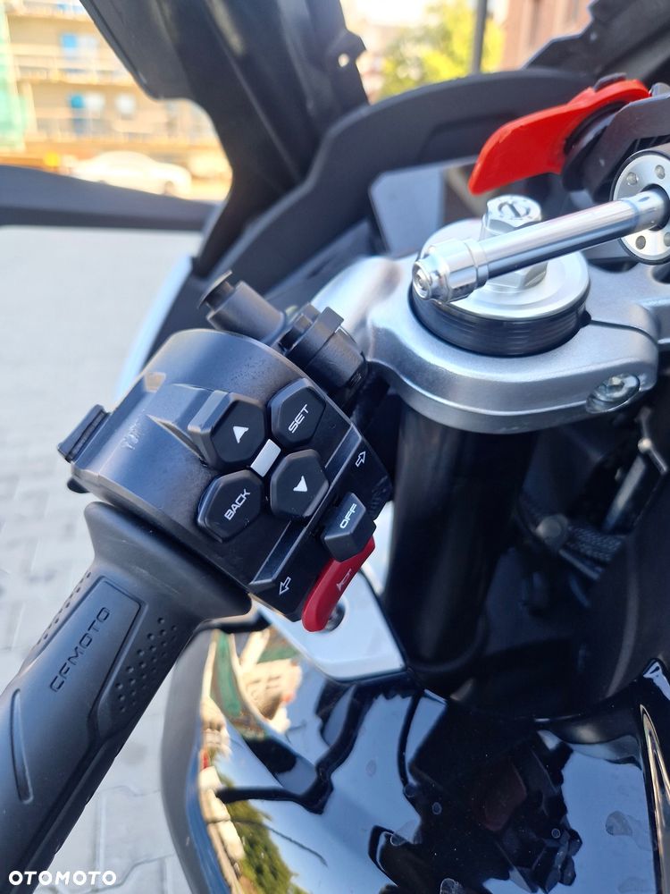 CFMoto 675SR - 9